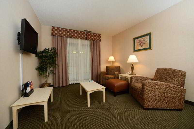 Best Western Circus City Inn Peru Екстер'єр фото