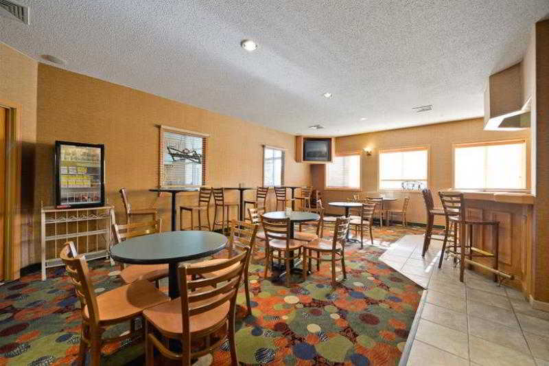 Best Western Circus City Inn Peru Екстер'єр фото