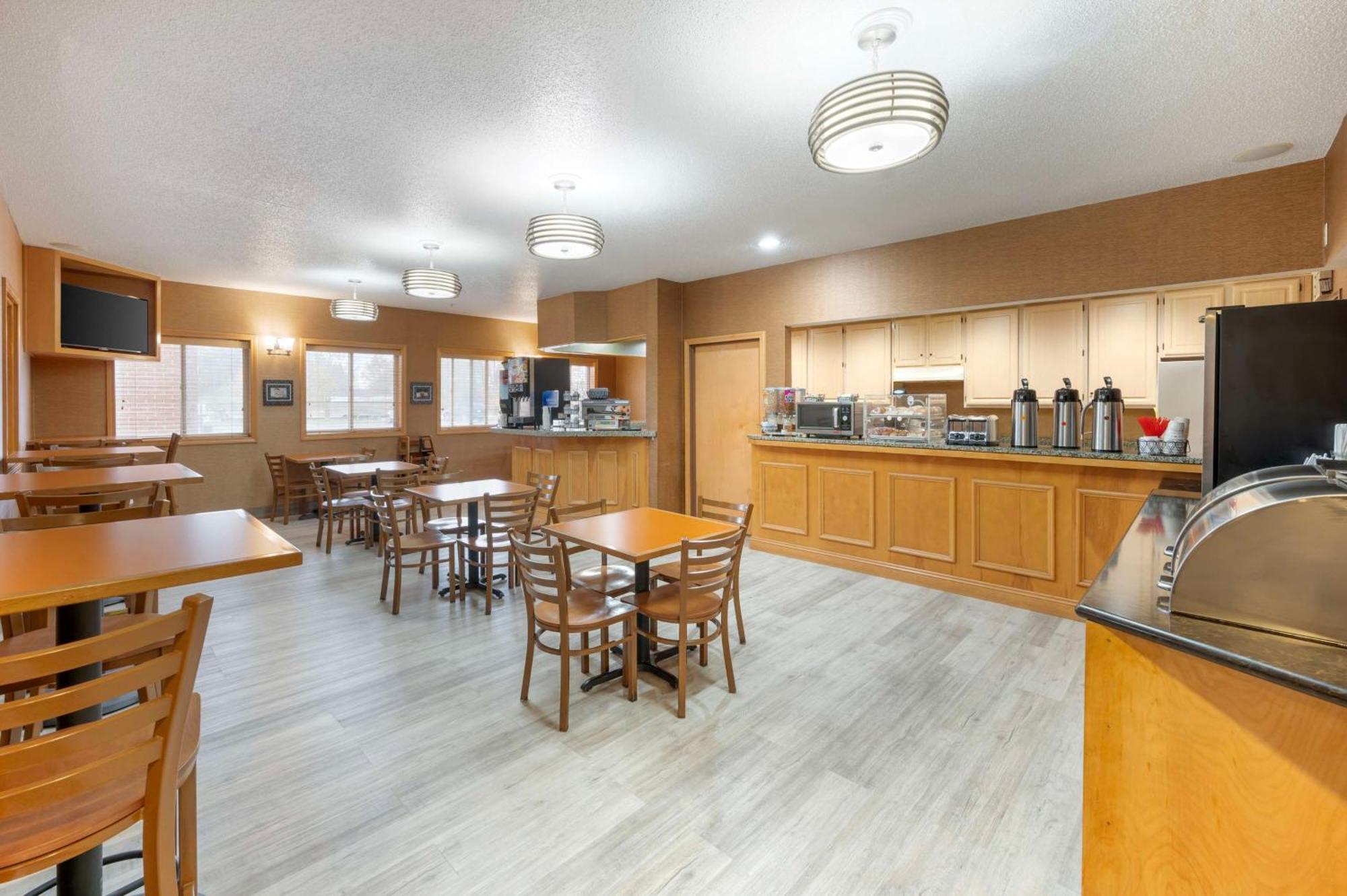 Best Western Circus City Inn Peru Екстер'єр фото