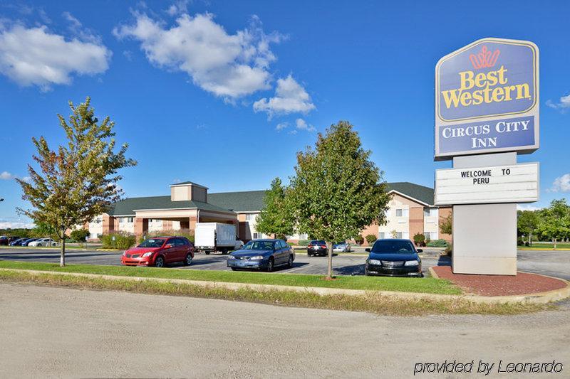 Best Western Circus City Inn Peru Екстер'єр фото